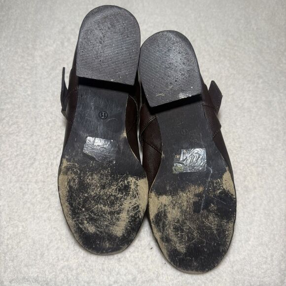 Breckelles Bronco-11 Brown Vegan Leather Bootie - Picture 8 of 8